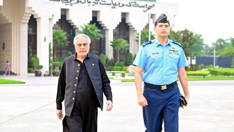 ১৩ বছর পর ঢাকায় পাকিস্তানের পররাষ্ট্রমন্ত্রী, ‘ঐতিহাসিক’ বলছে ইসলামাবাদ