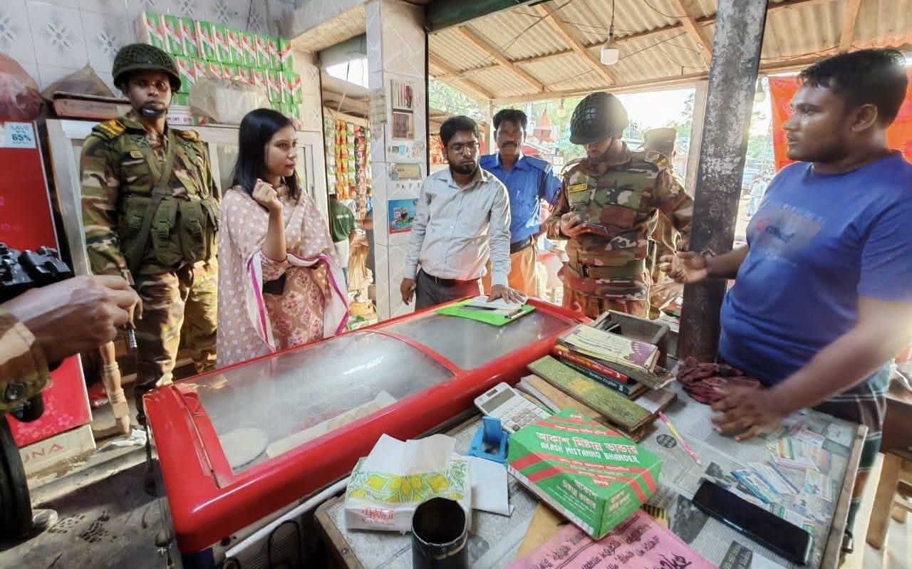 মধুপুরে বিভিন্ন হোটেলে মোবাইল কোর্ট ২৩ হাজার টাকা জরিমানা 